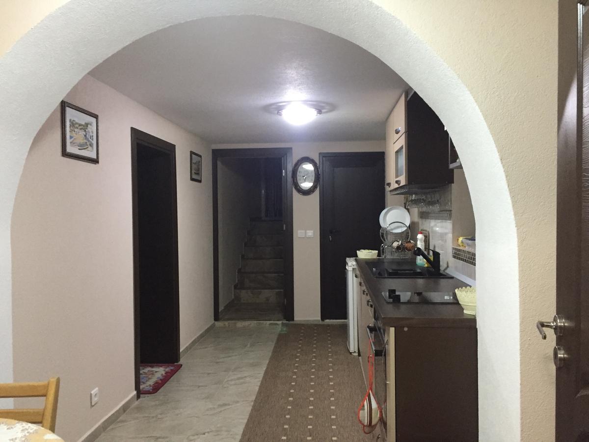Elenite Guesthouse Gotse Delchev Esterno foto
