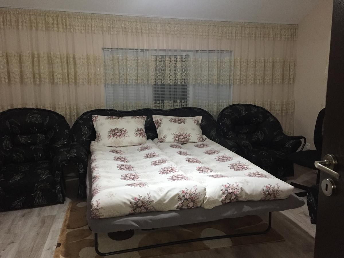 Elenite Guesthouse Gotse Delchev Esterno foto