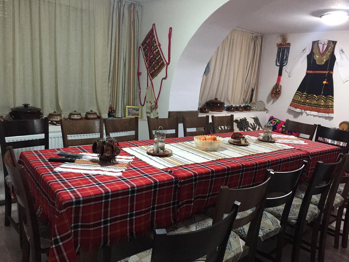 Elenite Guesthouse Gotse Delchev Esterno foto