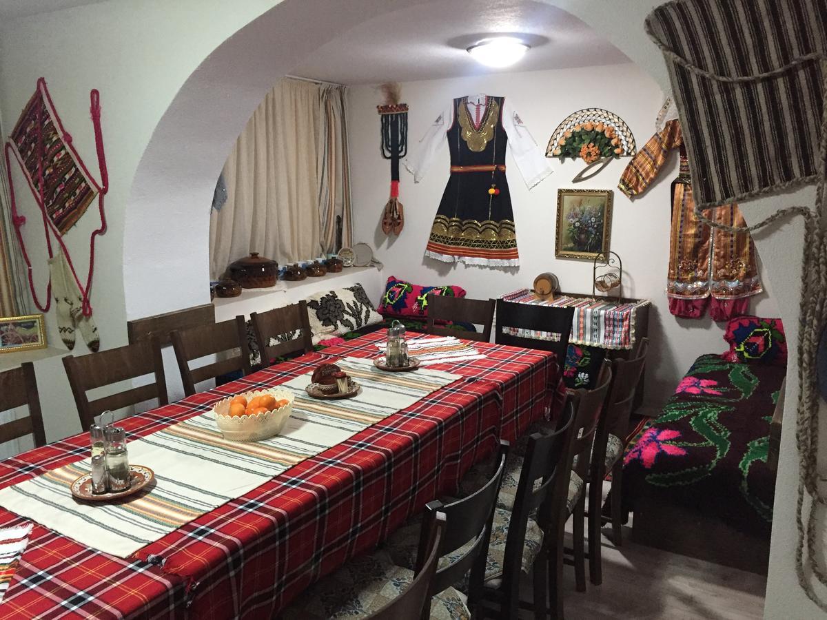 Elenite Guesthouse Gotse Delchev Esterno foto